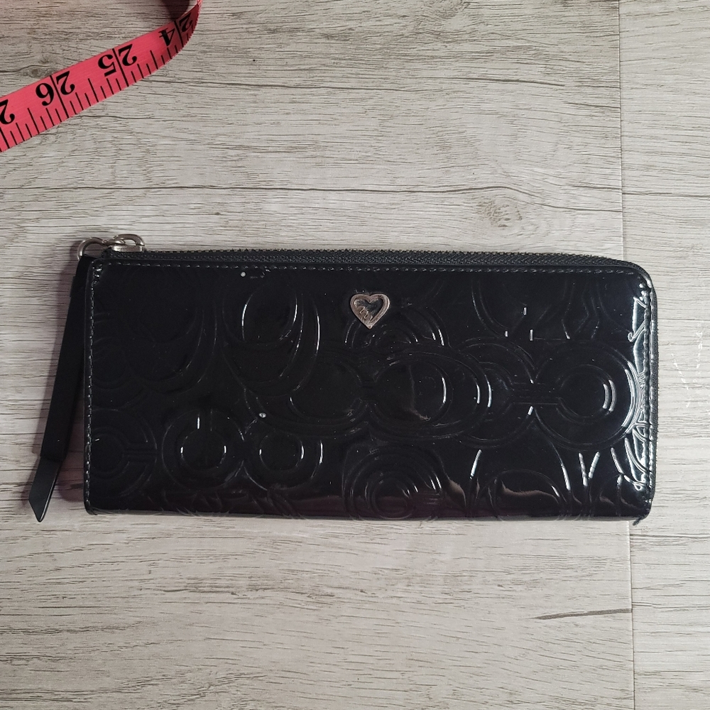 Coach Poppy Patent Wallet